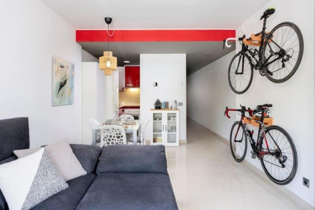 Acogedor Apartamento Cerca Del Casco Antiguo Girona Luaran gambar