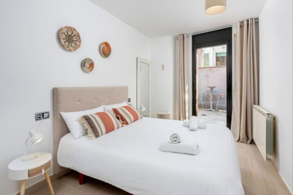 Acogedor Apartamento Cerca Del Casco Antiguo Girona Luaran gambar